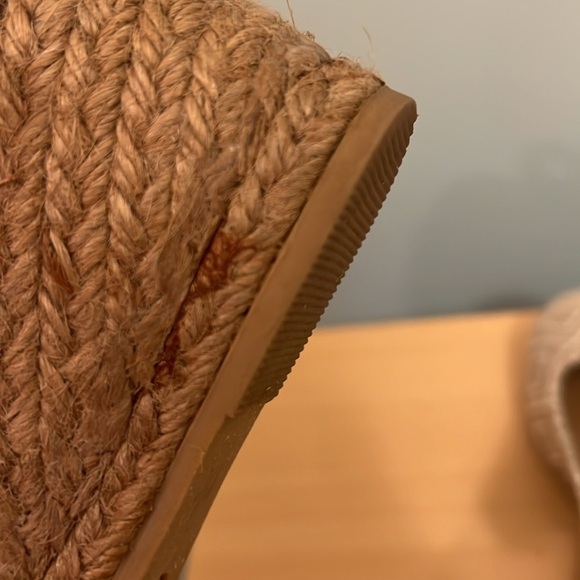 G.H. Bass & Co. "Edie" Slingback Closed Toe Espadrille Wedge Cream and Tan - Picture 5 of 11